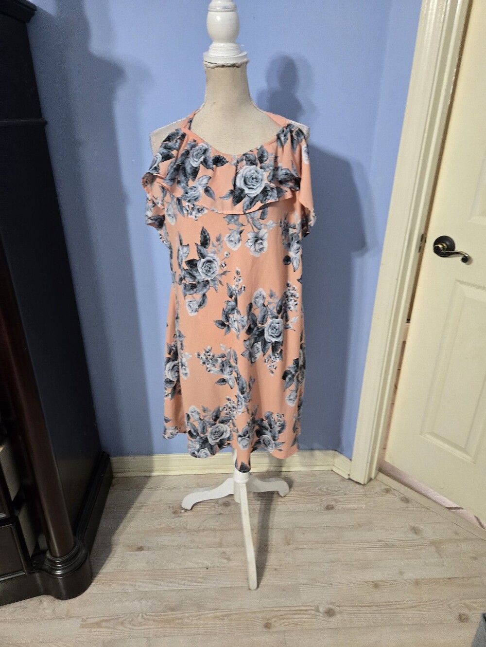 Paper Doll Size 1x Womens Dress